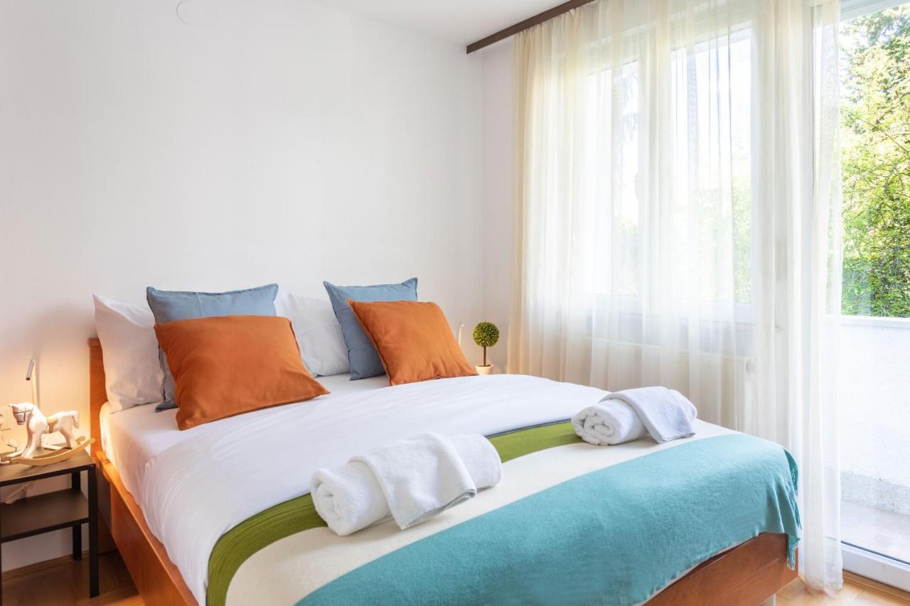 2Bdr Apartment With Balcony Near Maksimir Zagreb Luaran gambar