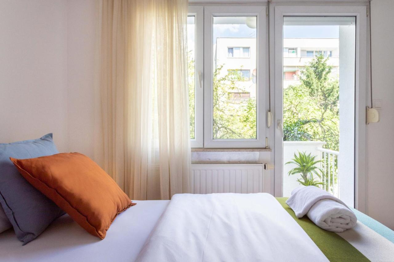 2Bdr Apartment With Balcony Near Maksimir Zagreb Luaran gambar